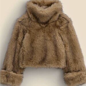 BMWT Zara LIMITED EDITION FAUX FUR Sweatshirt Light Beige Medium